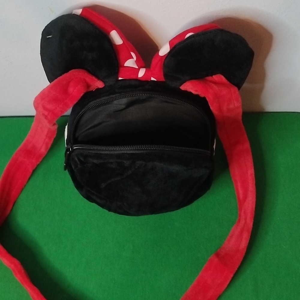 🎉Host Pick🎉 Girls Minnie Mouse Crossbody Bag - Picture 5 of 8
